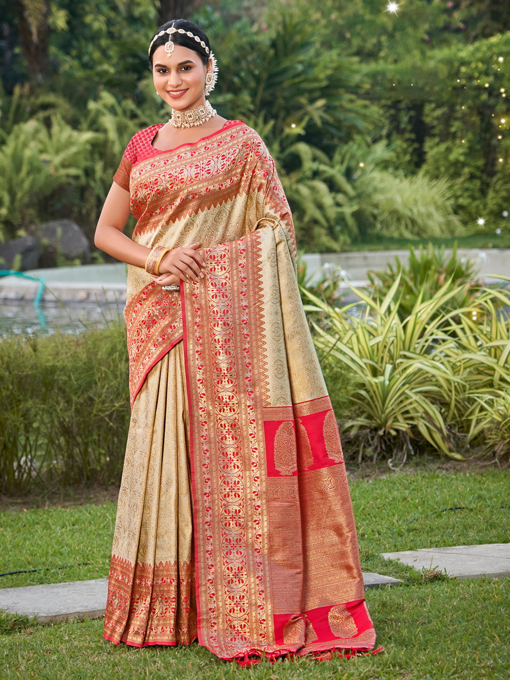 Woven Kanjivaram Silk Saree With Tassels