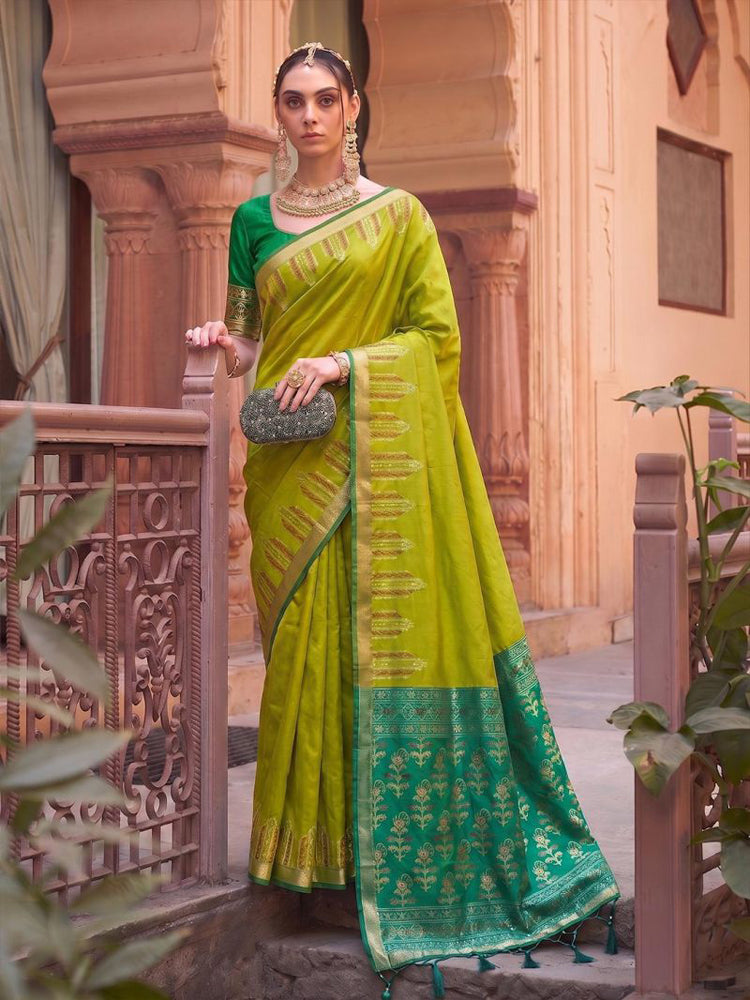 Soft Silk Saree With Zari Work