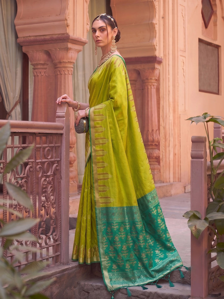 Soft Silk Saree With Zari Work