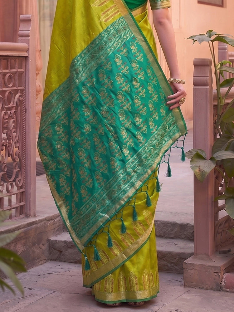 Soft Silk Saree With Zari Work