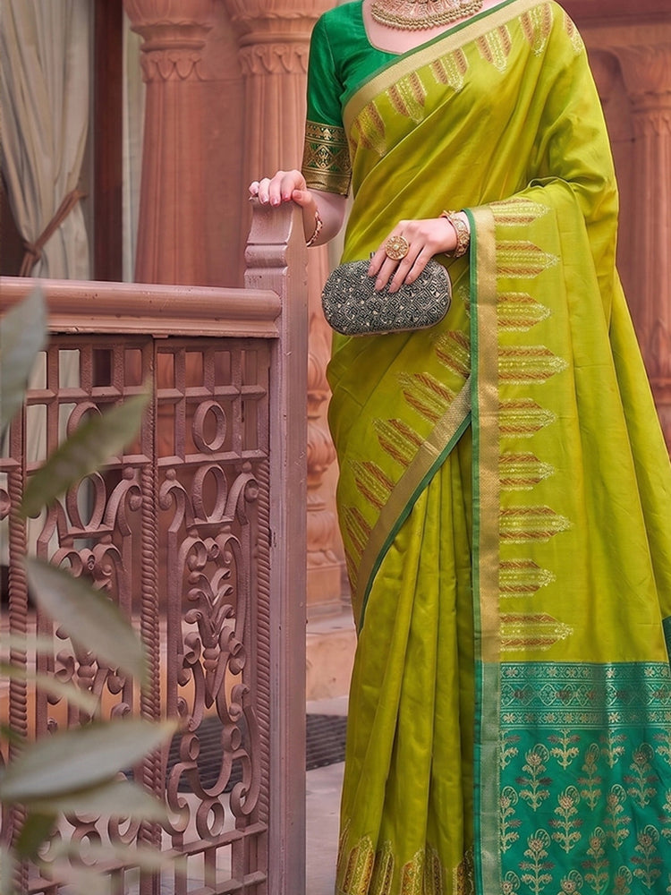 Soft Silk Saree With Zari Work