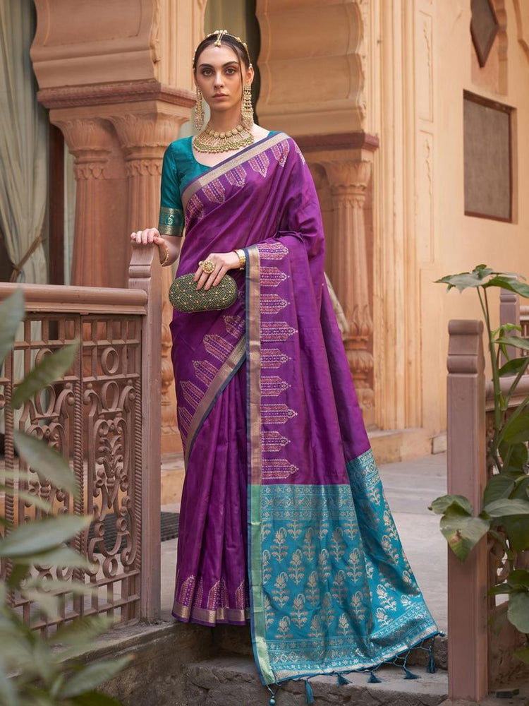 Soft Silk Saree With Zari Work