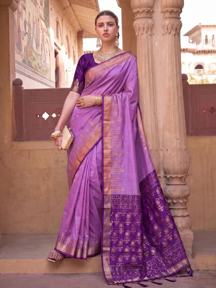 Soft Silk Saree With Zari Work